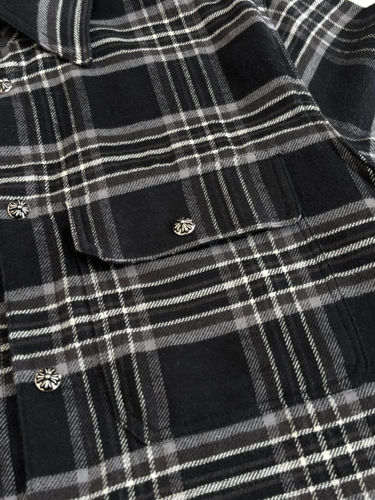 Chrome Herad Ch 100% ， ， ， 。 ， Come Hearts“ ” ， 。 Size：S/M/L/XL